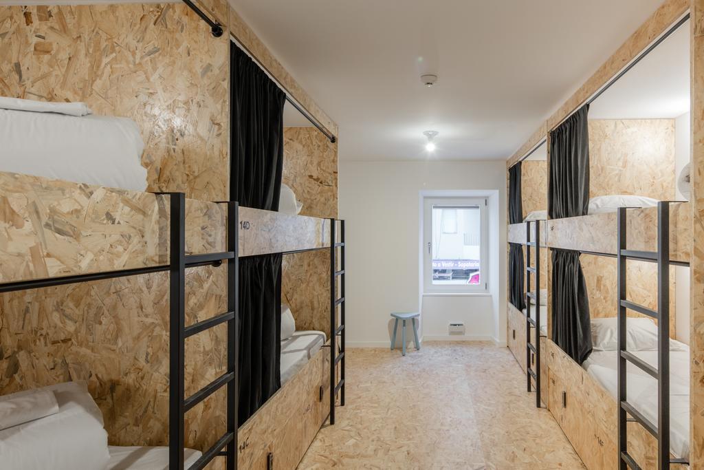 Hostel Conii & Suites Algarve Quarteira Εξωτερικό φωτογραφία