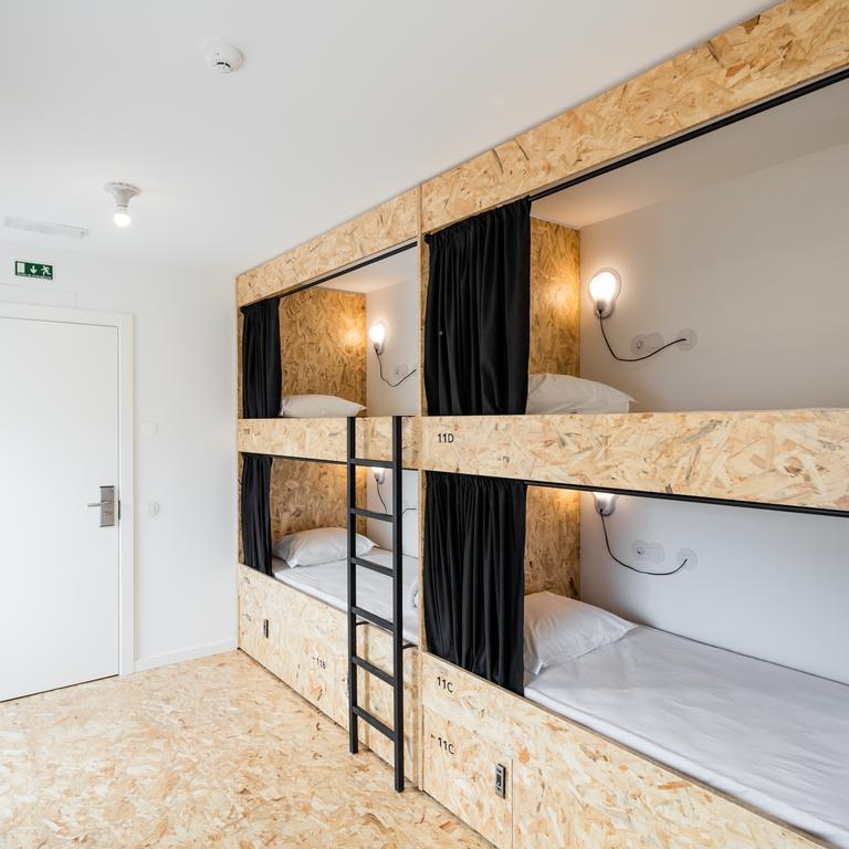 Hostel Conii & Suites Algarve Quarteira Εξωτερικό φωτογραφία