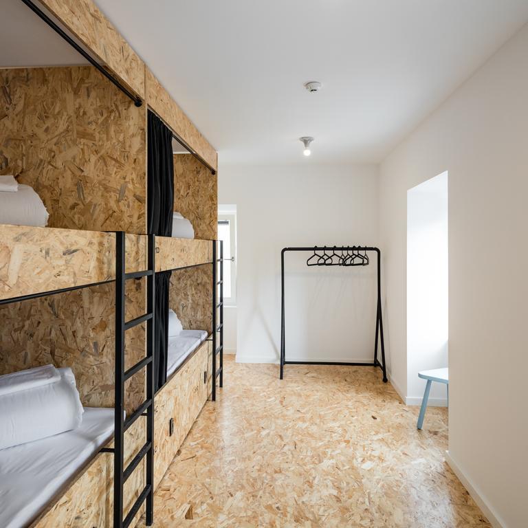 Hostel Conii & Suites Algarve Quarteira Εξωτερικό φωτογραφία