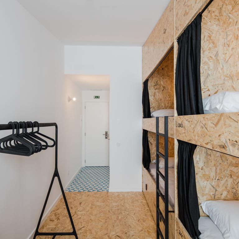 Hostel Conii & Suites Algarve Quarteira Εξωτερικό φωτογραφία