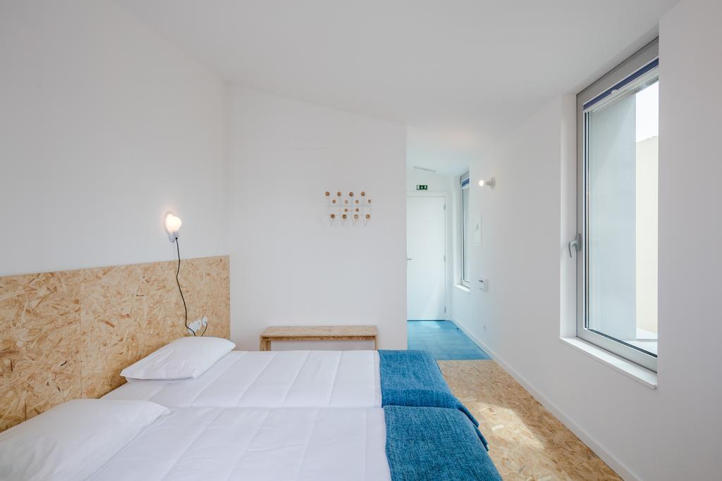 Hostel Conii & Suites Algarve Quarteira Εξωτερικό φωτογραφία