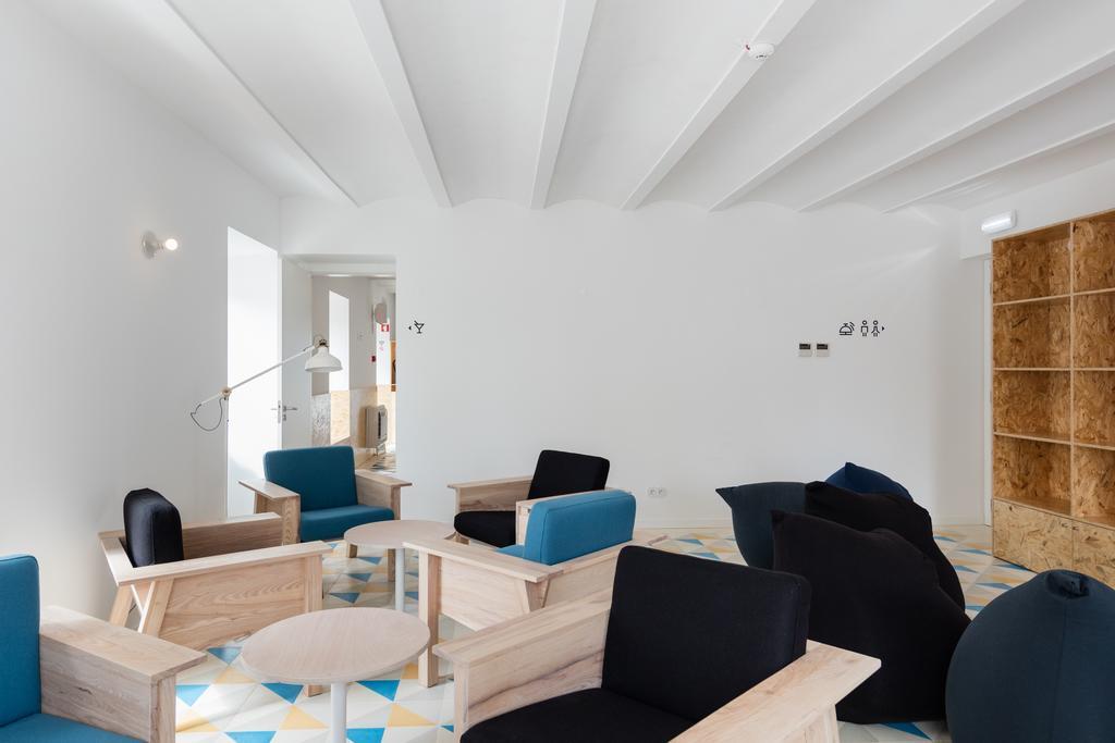 Hostel Conii & Suites Algarve Quarteira Εξωτερικό φωτογραφία