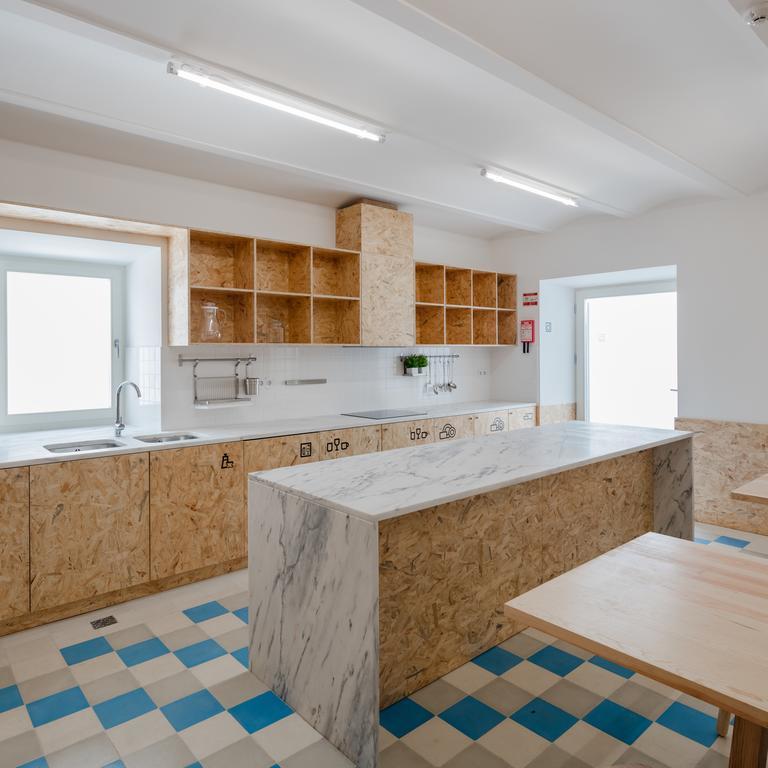 Hostel Conii & Suites Algarve Quarteira Εξωτερικό φωτογραφία