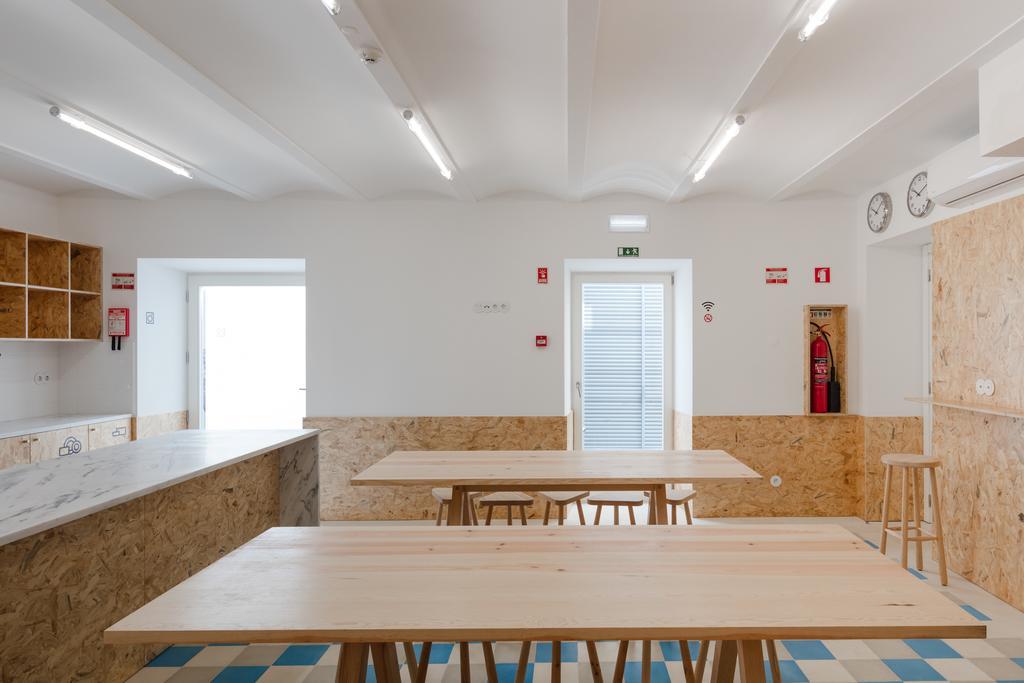Hostel Conii & Suites Algarve Quarteira Εξωτερικό φωτογραφία
