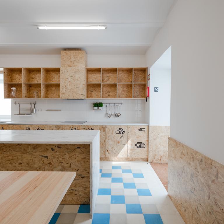 Hostel Conii & Suites Algarve Quarteira Εξωτερικό φωτογραφία